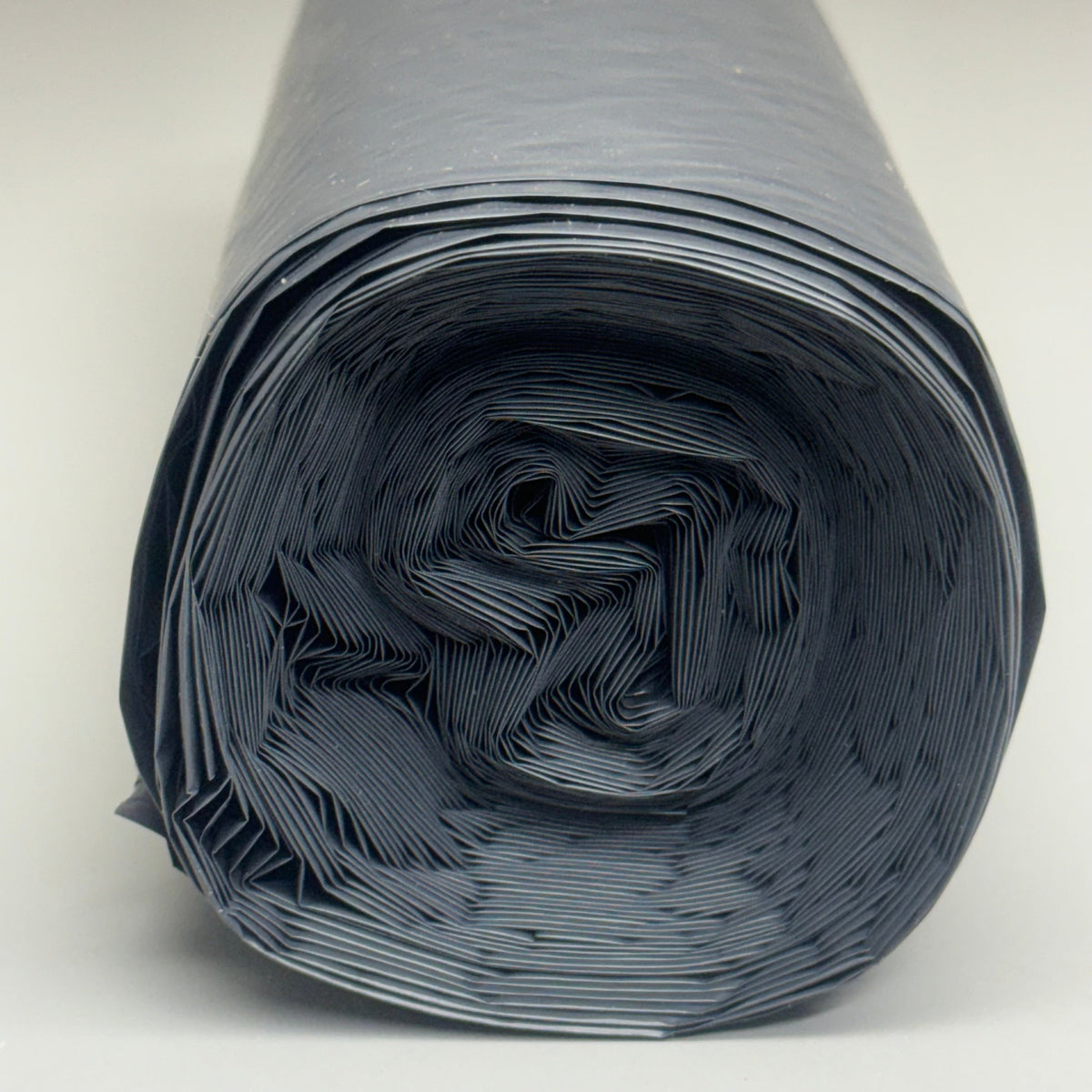 PLATINUM PLUS (PAQUETE DE 50) Bolsas de basura negras de 56 galones 43”x48” Modelo: PLA4770