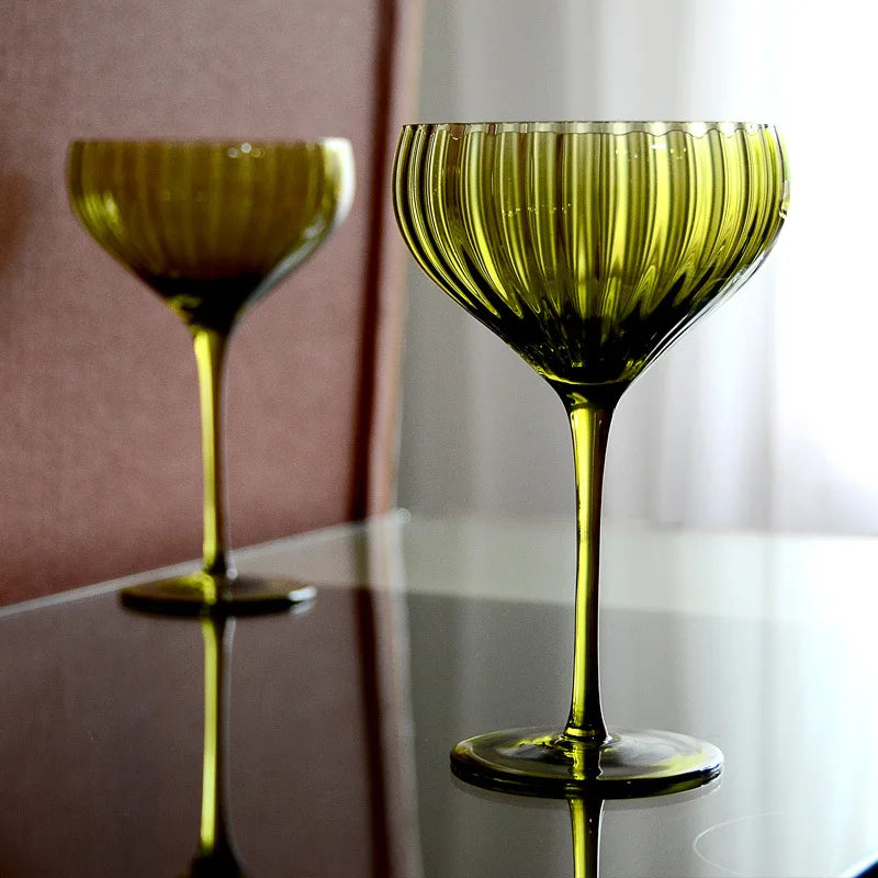 4/2/1 piezas Copa de vino tinto creativa medieval francesa, copa de cóctel margarita soplada a mano, vaso con bordes densos, diseño de flor vintage en floración