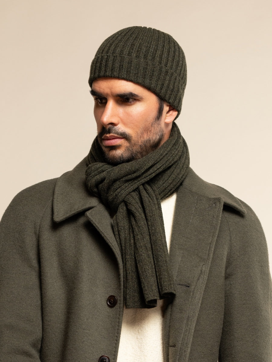 Milano (verde oscuro) - Gorro de canalé 100% cachemira italiana (unisex)