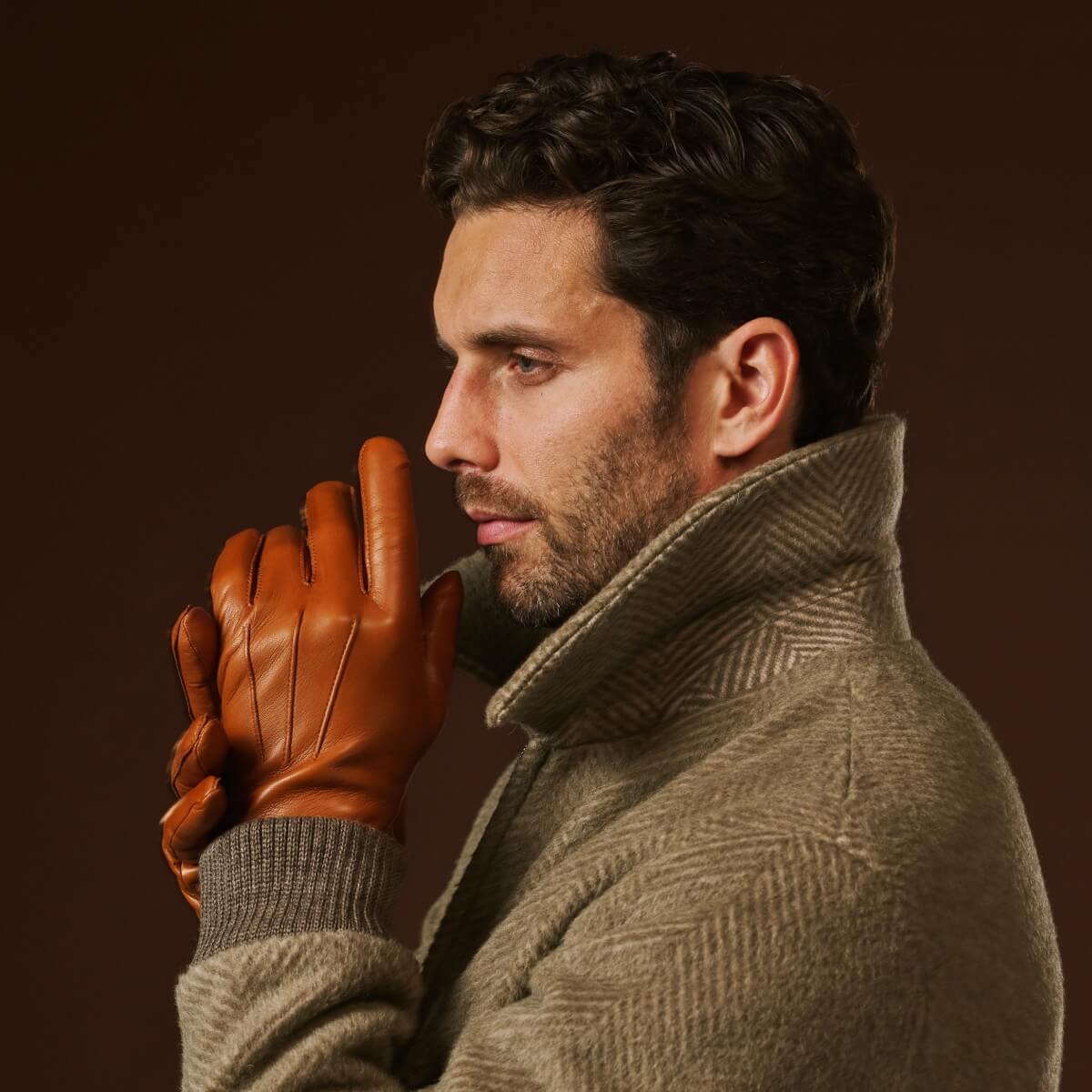 Giovanni (coñac) - Guantes clásicos de piel de cordero italiana con forro de cachemira