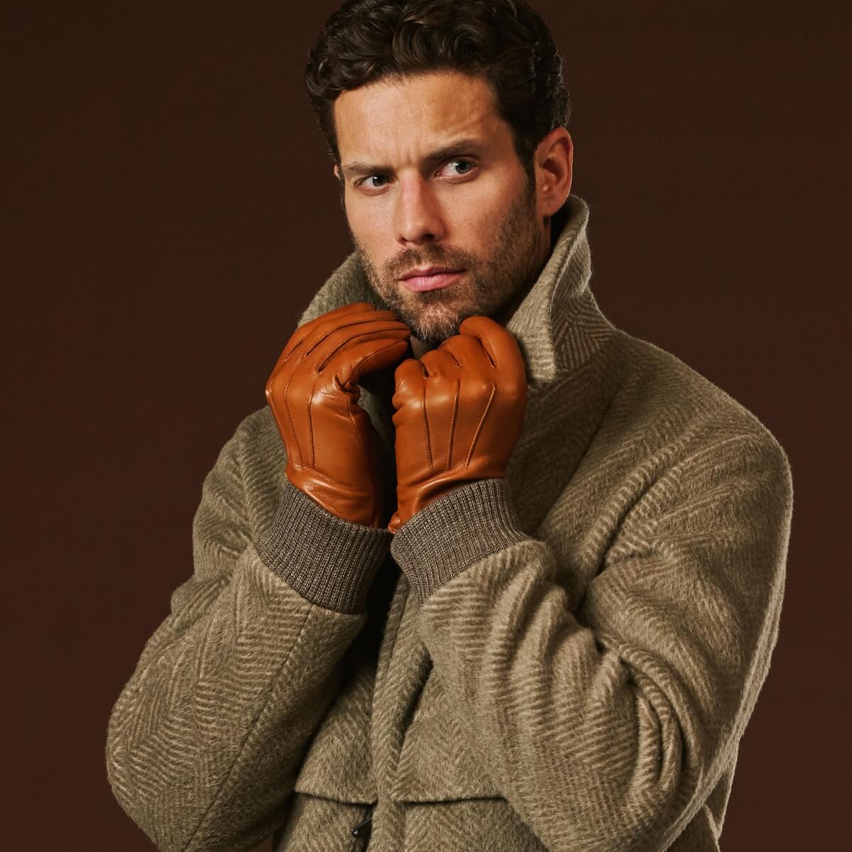 Giovanni (coñac) - Guantes clásicos de piel de cordero italiana con forro de cachemira