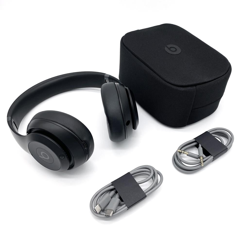 Auriculares circumaurales Beats Studio Pro reacondicionados