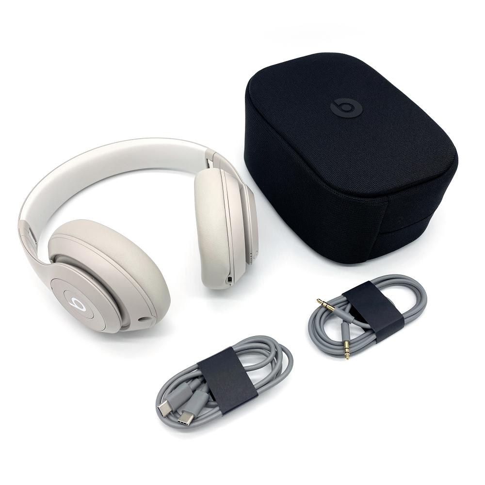 Auriculares circumaurales Beats Studio Pro reacondicionados